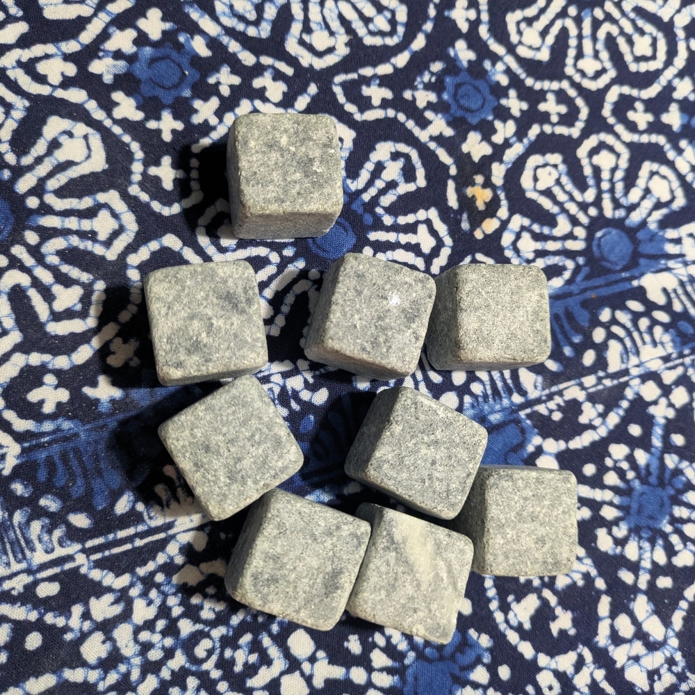Scotch Rocks ( Free With $50.00 Purchase) - Picture 2 of 3